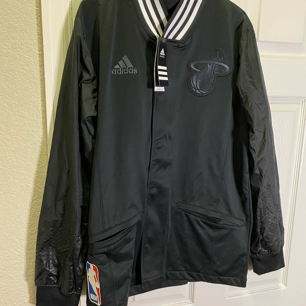 Brand new Miami Heat warm up jacket